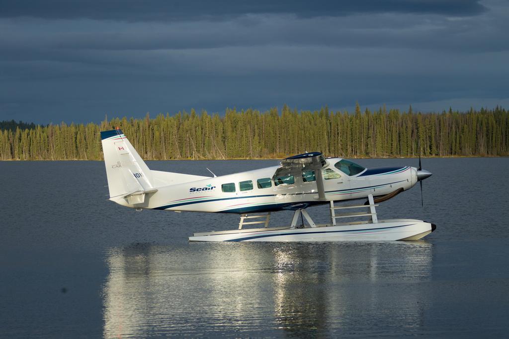 Lac Le Jeune Resort & Nature Centre 坎卢普斯 外观 照片