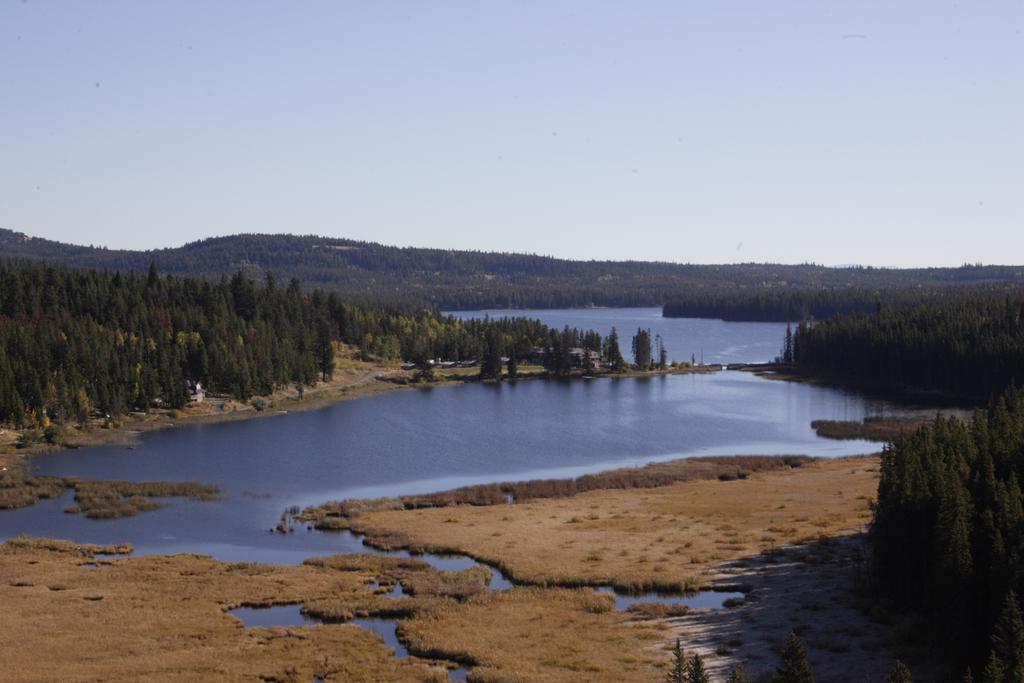 Lac Le Jeune Resort & Nature Centre 坎卢普斯 外观 照片