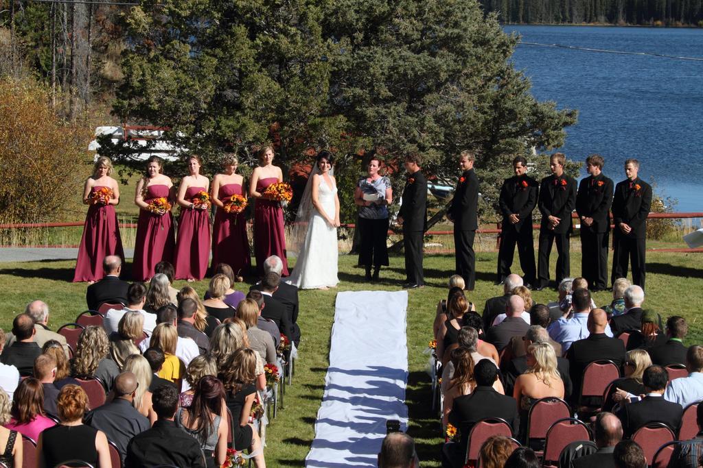 Lac Le Jeune Resort & Nature Centre 坎卢普斯 外观 照片